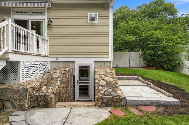 129 Summer Street, Andover, MA 01810