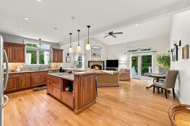 129 Summer Street, Andover, MA 01810