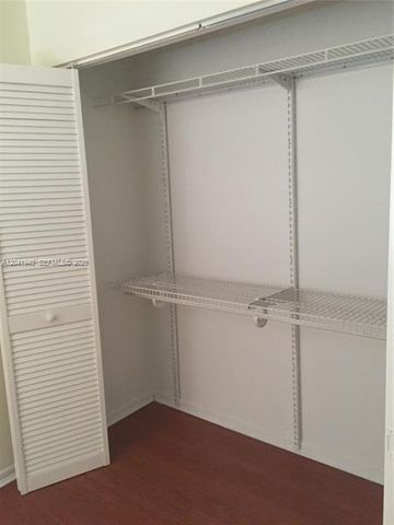 331 Ives Dairy Road 33110, Miami, FL 33179