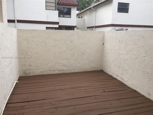 331 Ives Dairy Road 33110, Miami, FL 33179
