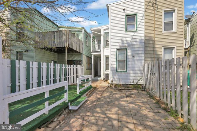 218 LEHMAN ST, Lebanon, PA 17046
