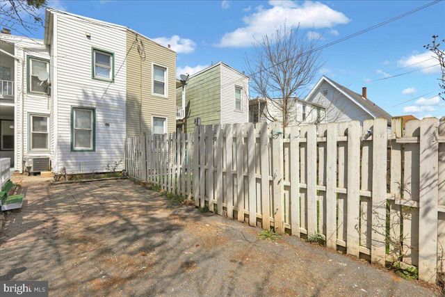 218 LEHMAN ST, Lebanon, PA 17046