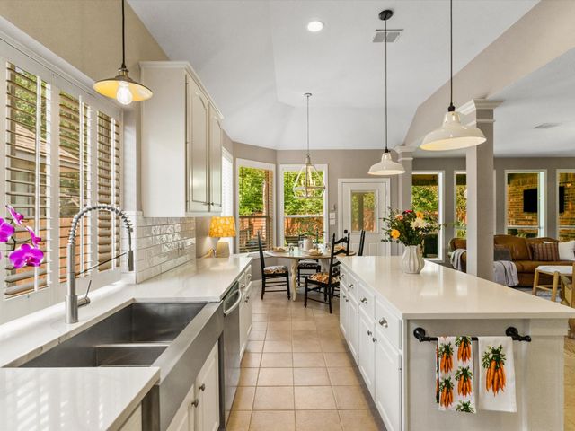 805 Twin Creeks Drive, Keller, TX 76248