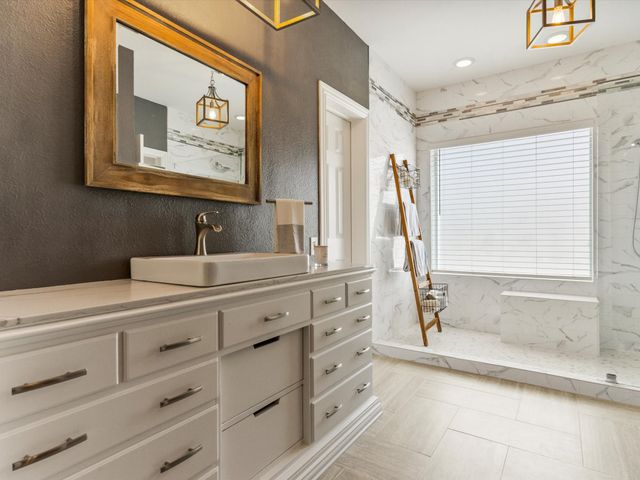 805 Twin Creeks Drive, Keller, TX 76248