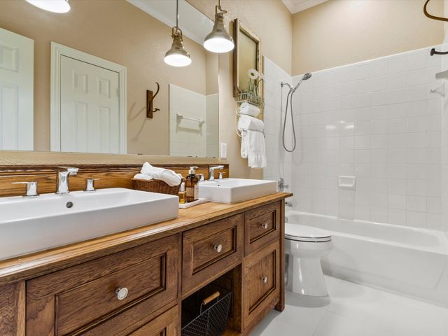 805 Twin Creeks Drive, Keller, TX 76248