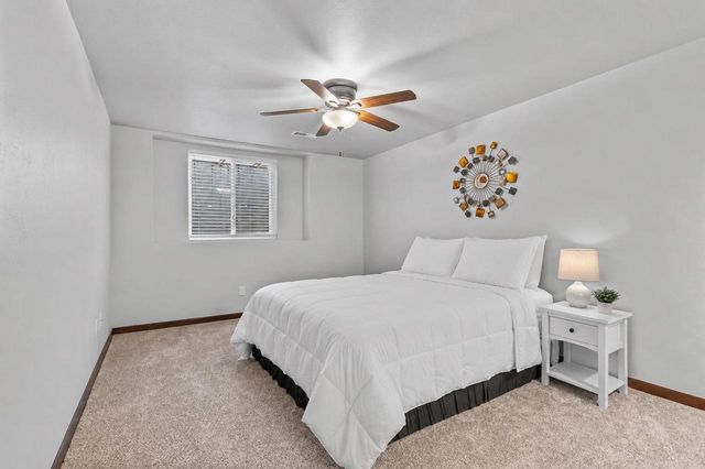 1983 MIMOSA LANE, Neenah, WI 54956