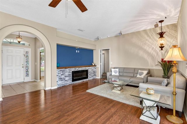 3805 MILFLORES DRIVE, Sun City Center, FL 33573