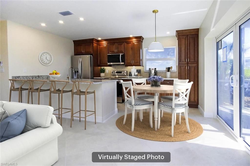 827 E Gulf DR M4, SANIBEL, FL 33957 — photo 2