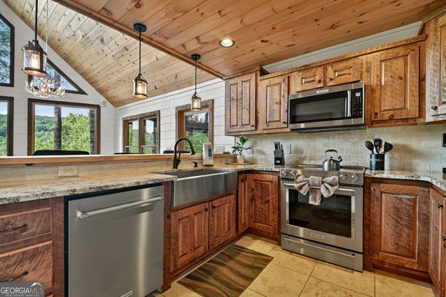 255 Indian Ridge Road, Epworth, GA 30541