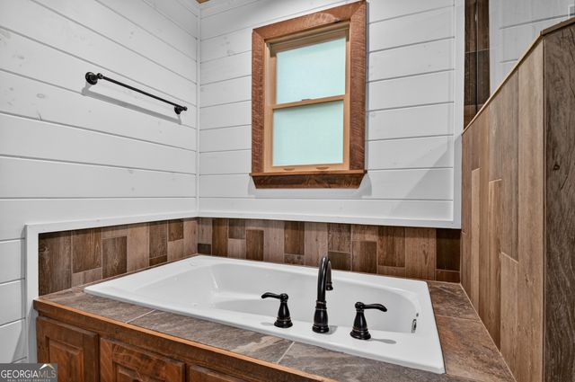 255 Indian Ridge Road, Epworth, GA 30541
