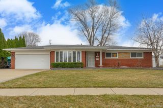 37374 Catherine Marie Drive, Sterling Heights, MI 48312