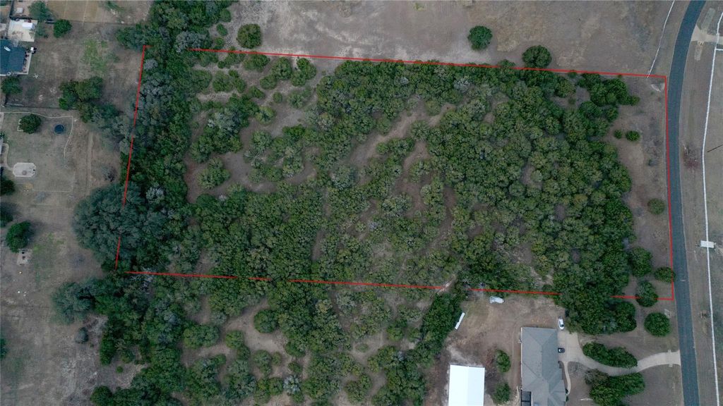 310 Sundance TRL, Liberty Hill, TX 78642