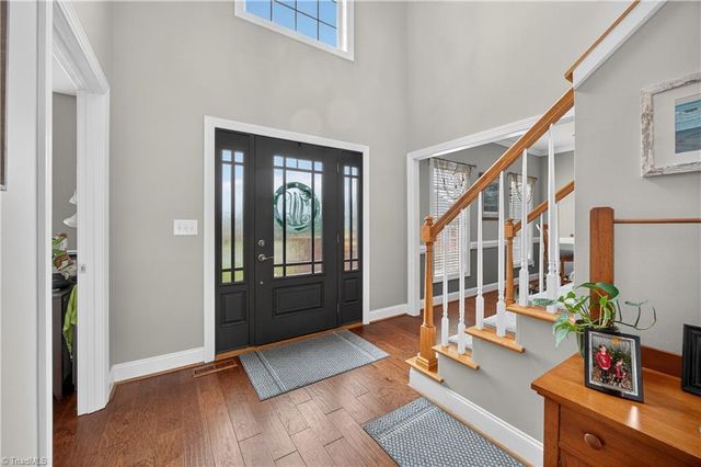 1204 Davenport Court, Kernersville, NC 27284