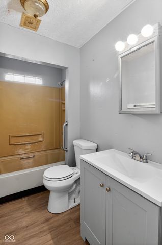 3824 Richelieu Road, Indianapolis, IN 46226