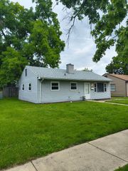 2414 Crescent Drive, Hazel Crest, IL 60429