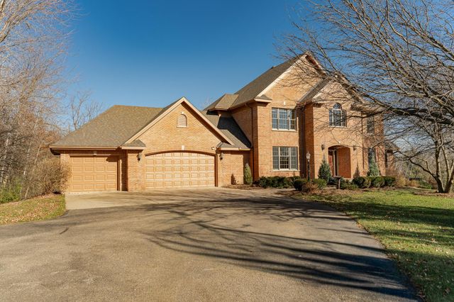 75 River Bluff Place NW, Rochester, MN 55901