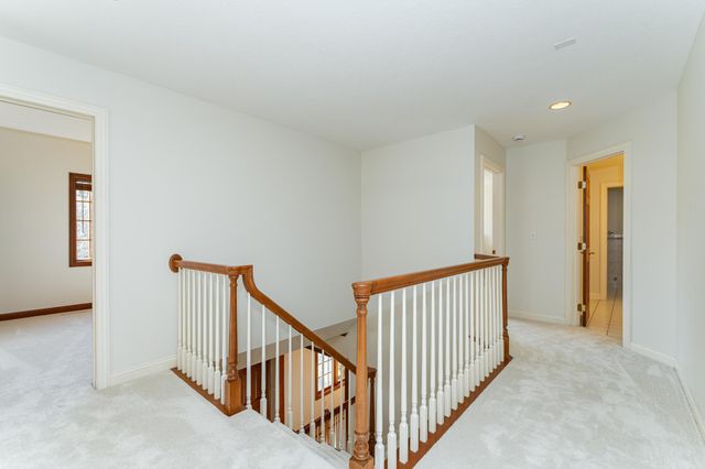 75 River Bluff Place NW, Rochester, MN 55901