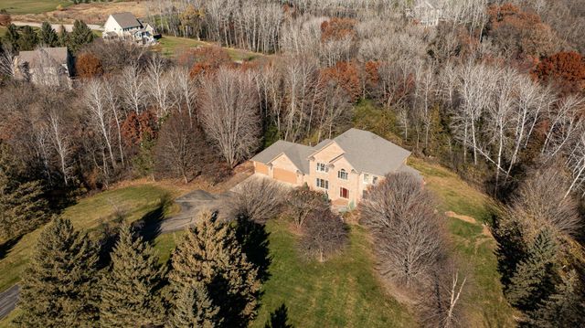 75 River Bluff Place NW, Rochester, MN 55901
