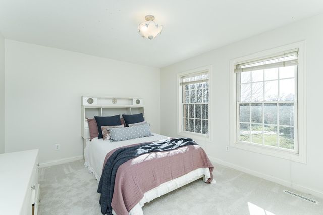 75 River Bluff Place NW, Rochester, MN 55901