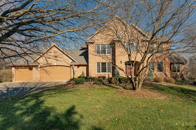 75 River Bluff Place NW, Rochester, MN 55901