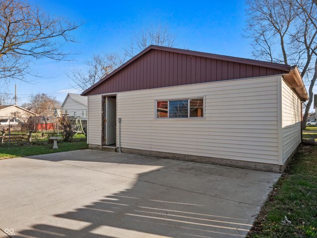 2263 Wallace Avenue, Columbus, IN 47201