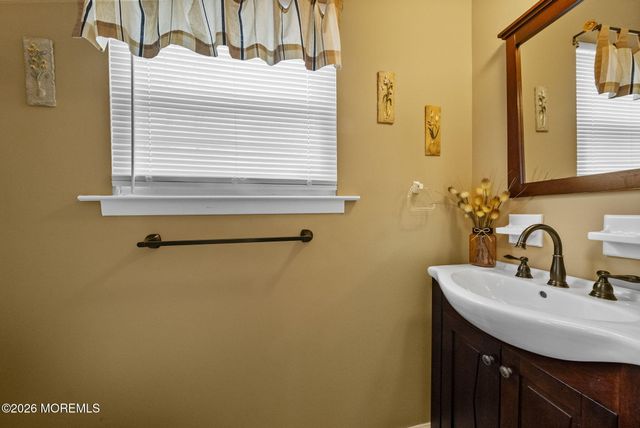 30 Arvin Road, Old Bridge, NJ 08857