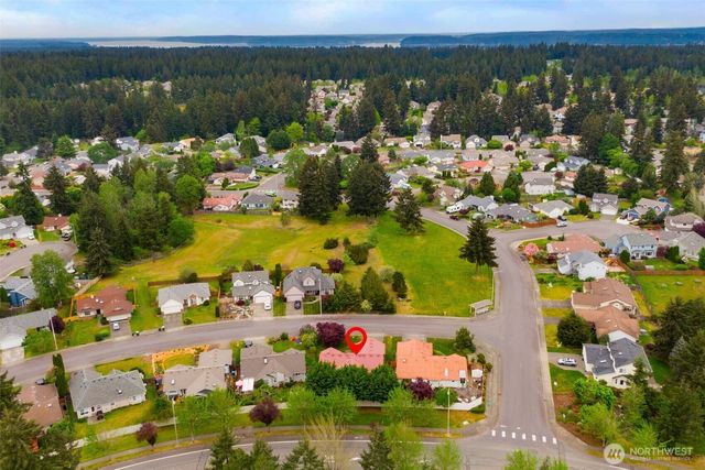 3205 Jeri Drive NE, Lacey, WA 98516