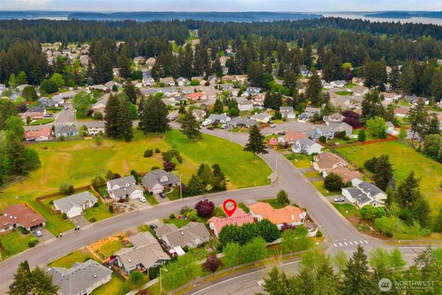 3205 Jeri Drive NE, Lacey, WA 98516