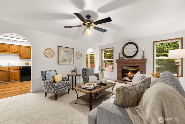 3205 Jeri Drive NE, Lacey, WA 98516