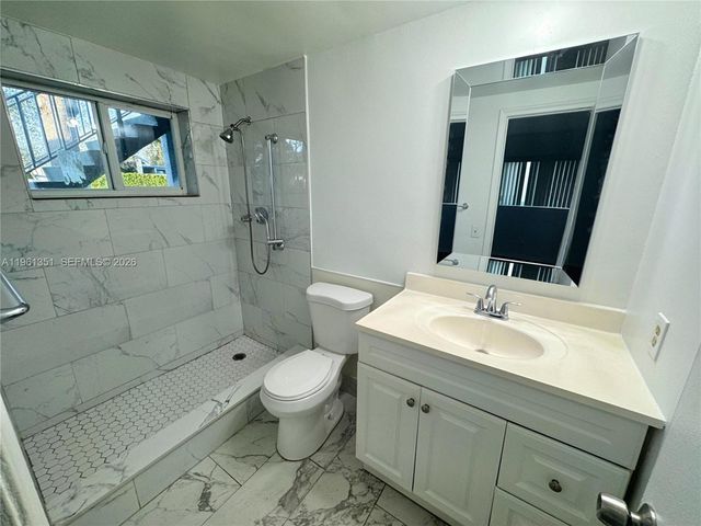 10601 NW 45th St 1, Coral Springs, FL 33065