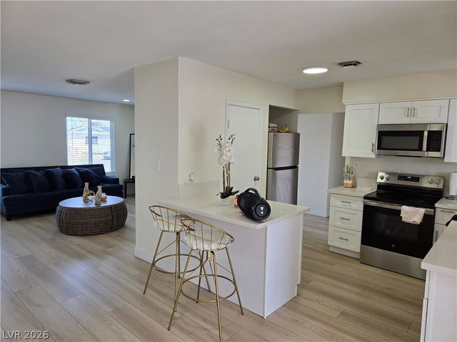 4313 San Angelo Avenue, Las Vegas, NV 89102