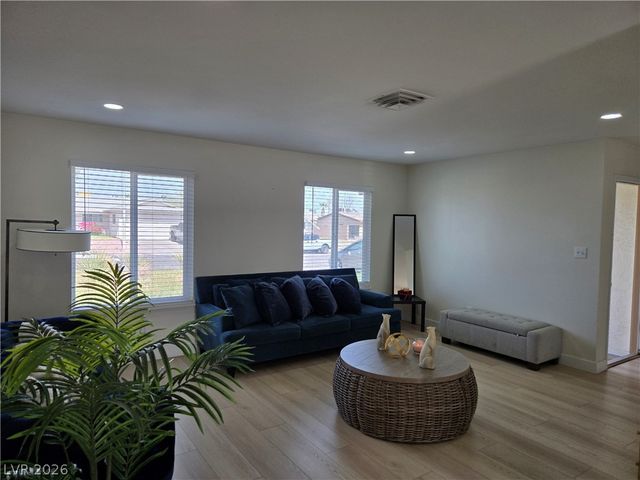 4313 San Angelo Avenue, Las Vegas, NV 89102