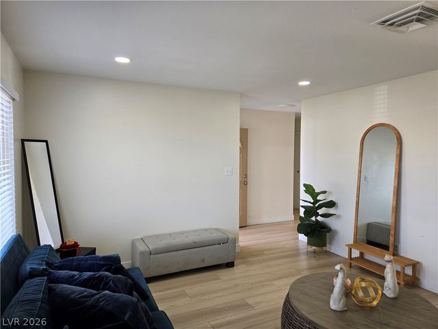 4313 San Angelo Avenue, Las Vegas, NV 89102