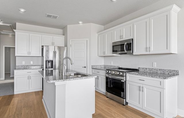 7146 Magnolia Crk Unit 101, San Antonio, TX 78252