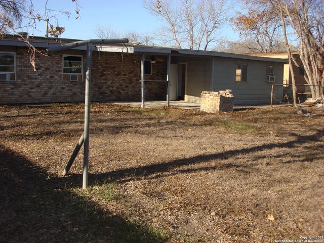 4718 Castle Sword, San Antonio, TX 78218