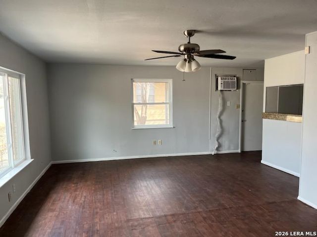 4718 Castle Sword, San Antonio, TX 78218