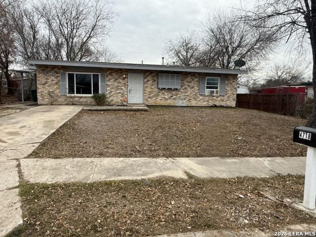 4718 Castle Sword, San Antonio, TX 78218