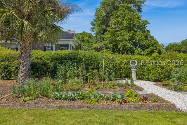 62 Inverness Dr, Bluffton, SC 29910