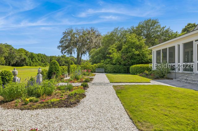 62 Inverness Dr, Bluffton, SC 29910