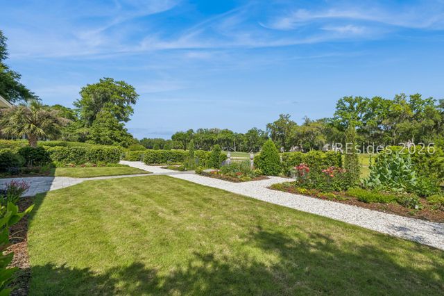 62 Inverness Dr, Bluffton, SC 29910