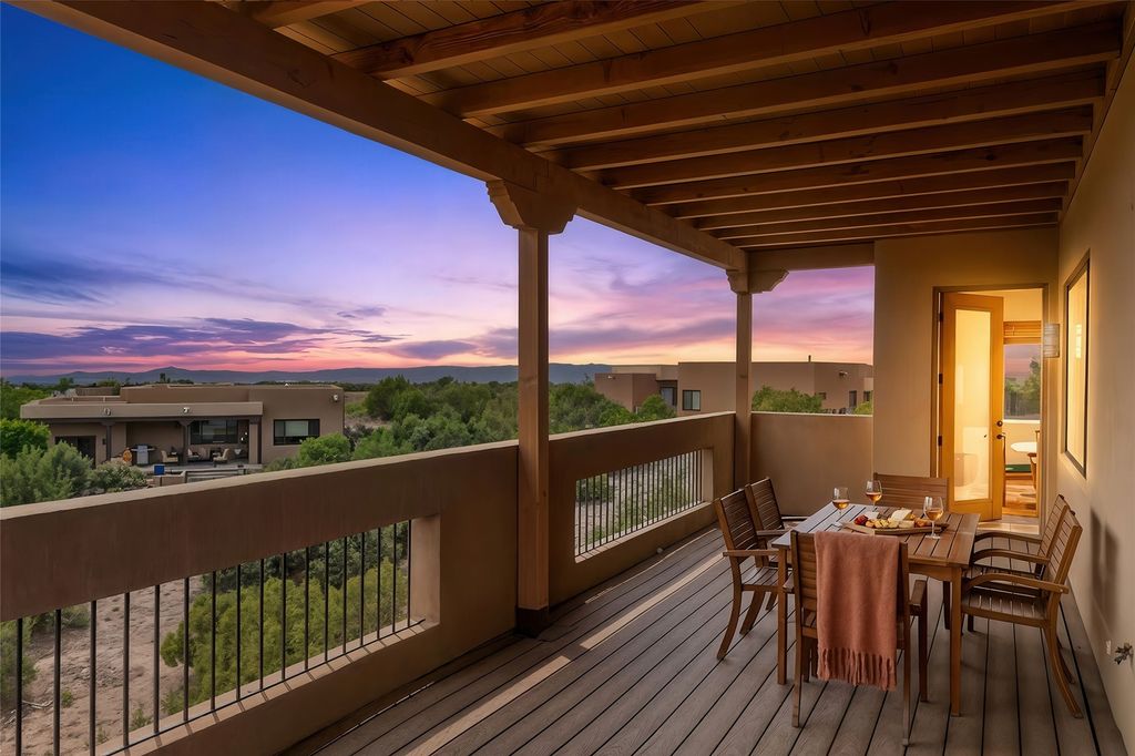 Image 20 of property listing at 12 Via Secunda, Santa Fe, NM 87507