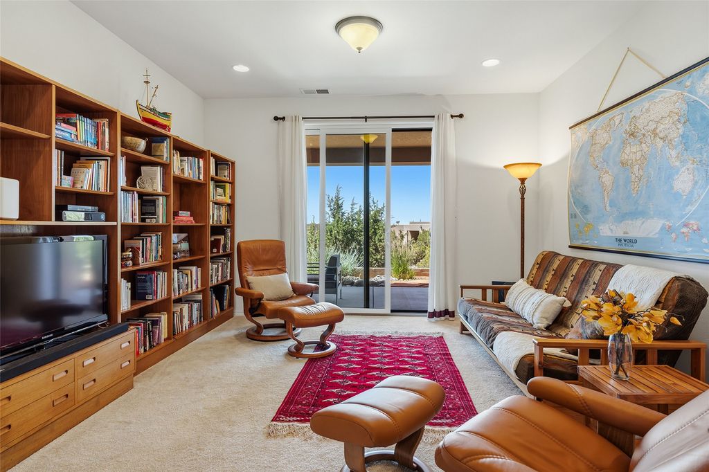 Image 29 of property listing at 12 Via Secunda, Santa Fe, NM 87507