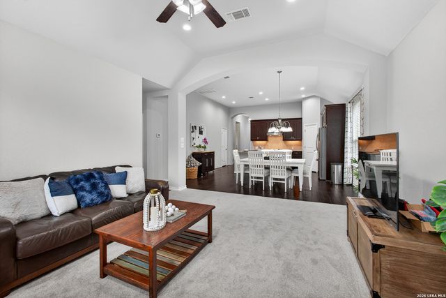 125 CIMARRON CRK, Boerne, TX 78006