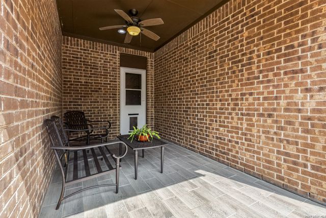 125 CIMARRON CRK, Boerne, TX 78006