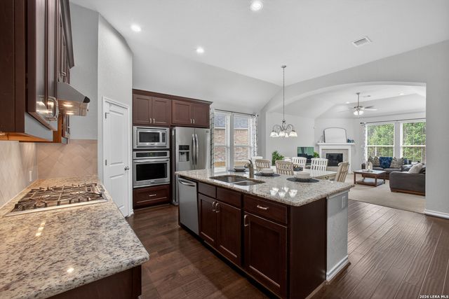 125 CIMARRON CRK, Boerne, TX 78006