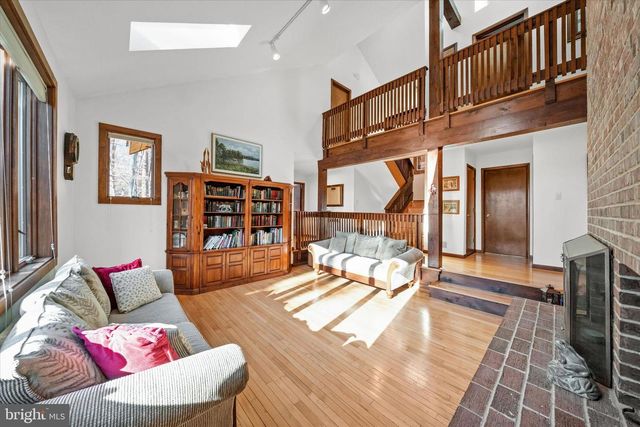 25 BRENTWOOD LN, Newark, DE 19711