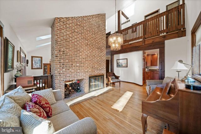 25 BRENTWOOD LN, Newark, DE 19711