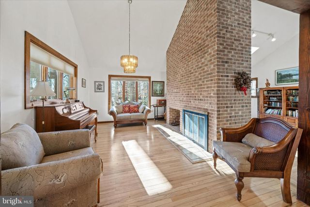 25 BRENTWOOD LN, Newark, DE 19711