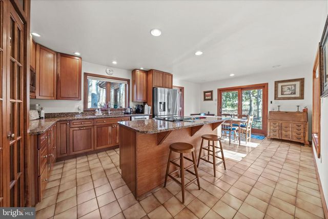 25 BRENTWOOD LN, Newark, DE 19711