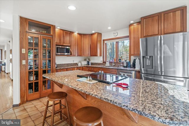 25 BRENTWOOD LN, Newark, DE 19711